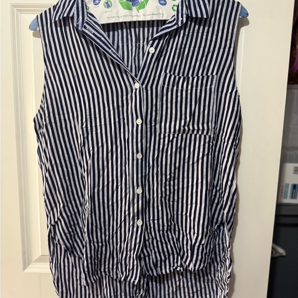 Boutique Striped Black and White Button Up Sleeveless Shirt